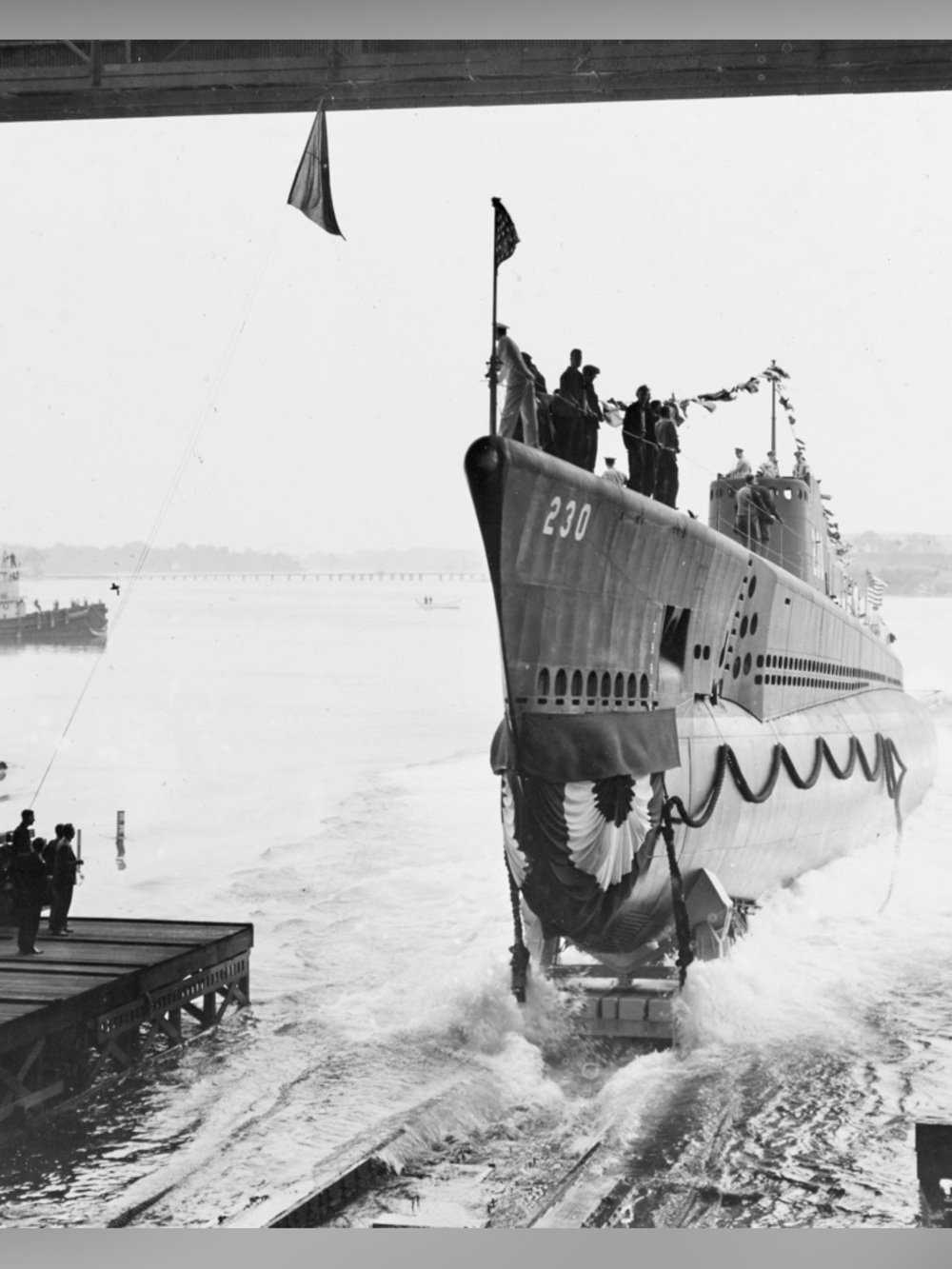 1941 USS Finback (SS-230) First Launch Portsmouth Navy Yard 8x10 Photo